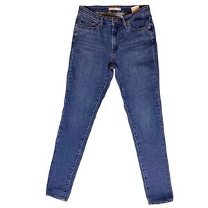 Levi's Women's 711 Slim Jeans in Medium Wash